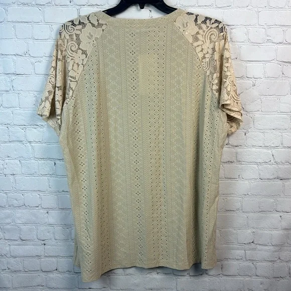 BloomChic Elegant Lace Sleeve Beige Short Sleeve Top Plus Size 2X - Picture 6 of 6
